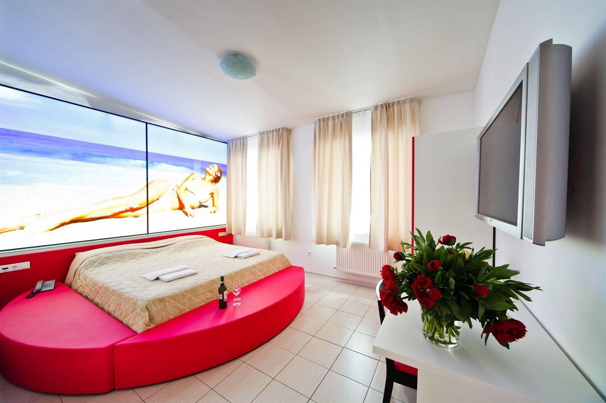 Autosole Motel Riga Exterior photo